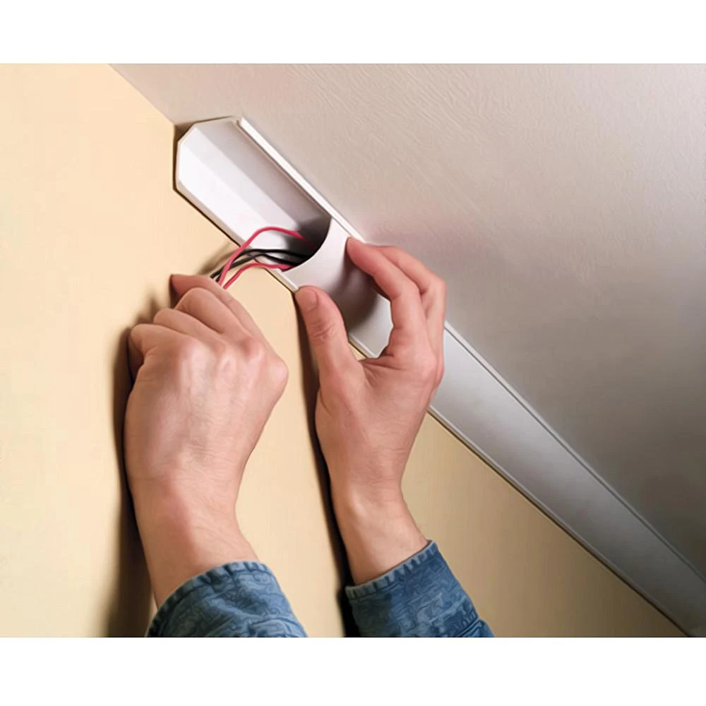 MACLEAN MCTV-577 Maclean MCTV-577 Kabelio dangtelis kabeliniam kanalui 1,5m 73 * 42MM Baltas su juostele