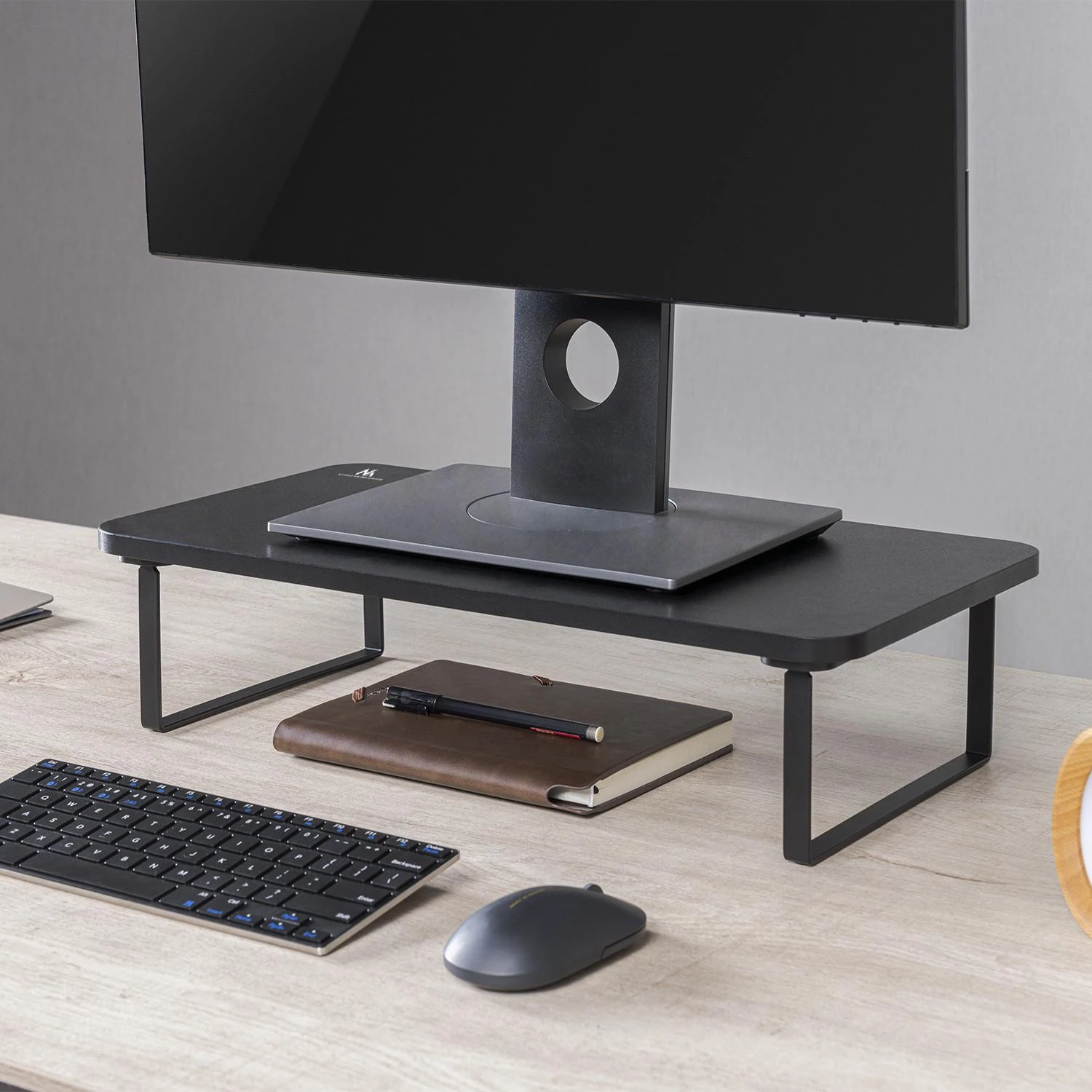 Maclean MC-933 monitoriaus/nešiojamojo kompiuterio stovas, maks. 20 kg (500x260x122mm)