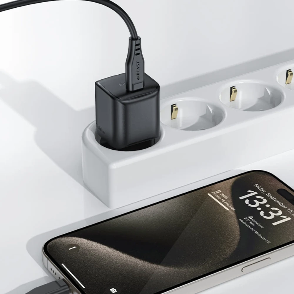 Acefast A73 Mini PD 20W GaN USB-C laidinis įkroviklis – juodos spalvos