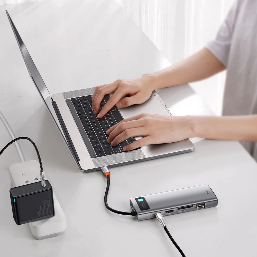 Šakotuvas 9in1 Baseus Metal Gleam Series, USB-C į 3x USB 3.0 + HDMI + USB-C PD + Ethernet RJ45 + Micro SD/SD + VGA