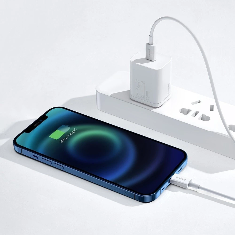USB kabelis Baseus Superior iš Type-C į Lightning PD 20W 1.0m baltas CATLYS-A02