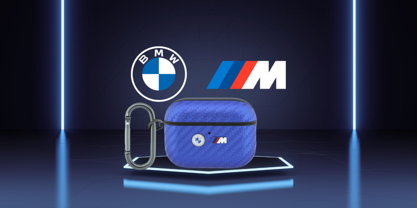 Dėklas BMW M Carbon Metal Logo, skirtas AirPods Pro 3, šviesiai mėlynos spalvos aprašymas - Prekės nuotrauka