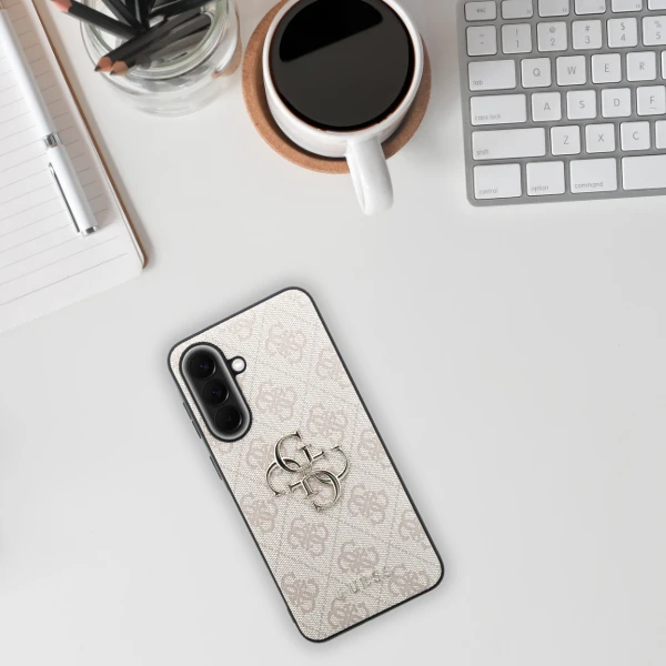 Dėklas Guess Leather 4G Metal Logo na Samsung Galaxy A57 5G - rožinė aprašymas - Prekės nuotrauka