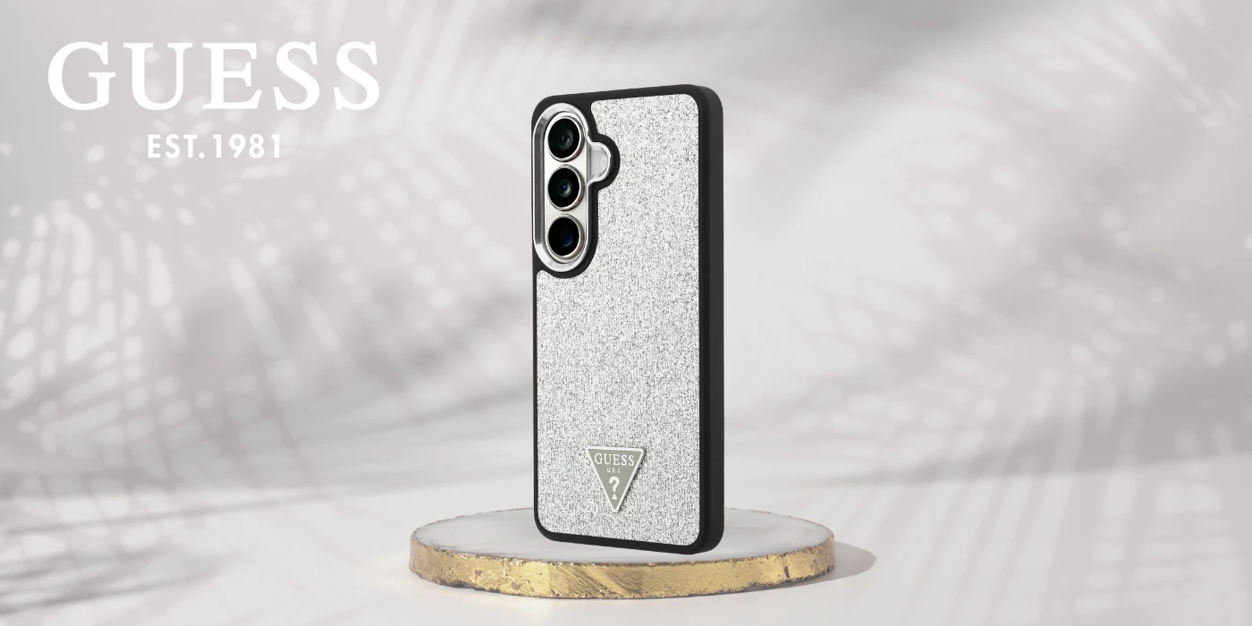 Guess fiksuotas blizgučių trikampio formos „MagSafe“ dėklas, skirtas „Samsung Galaxy S26+“ sidabro spalvos aprašymas - Prekės nuotrauka