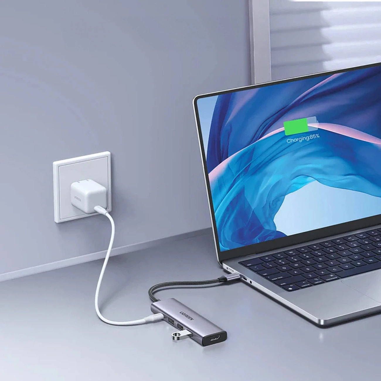 HUB Ugreen CM511 15597 5in1 USB-C – USB-C PD / HDMI / 3x USB-A 3.0 – pilkos spalvos aprašymas - Prekės nuotrauka