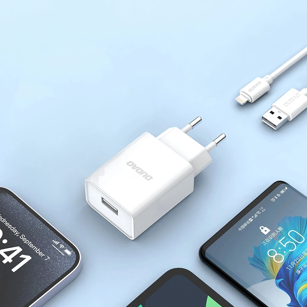 Dudao A4EU USB-A 2.1A laidinis įkroviklis – baltos spalvos + USB-A – Lightning kabelis