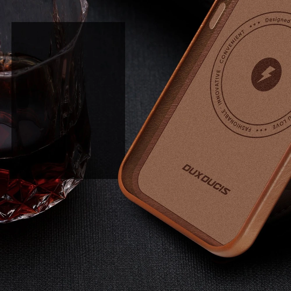 Dux Ducis Naples dėklas skirtas iPhone 14 Plus su MagSafe, rudas