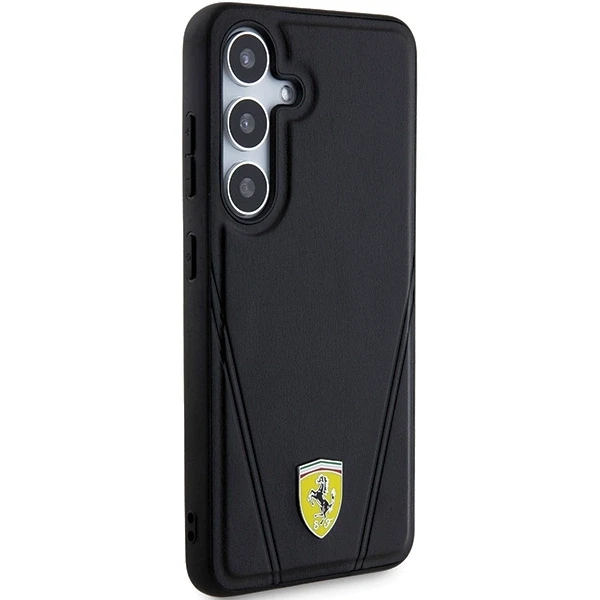 Ferrari FEHMS24SP3BAK S24 S921 juodos spalvos kietas dėklas Hot Stamp V Lines MagSafe