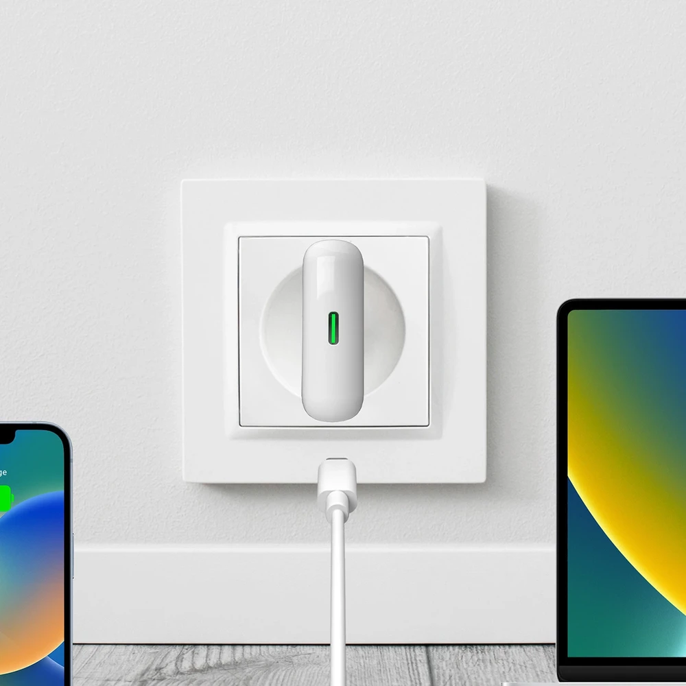 GaN Puro SLIMPRO 30W USB-C laidinis įkroviklis – baltos spalvos