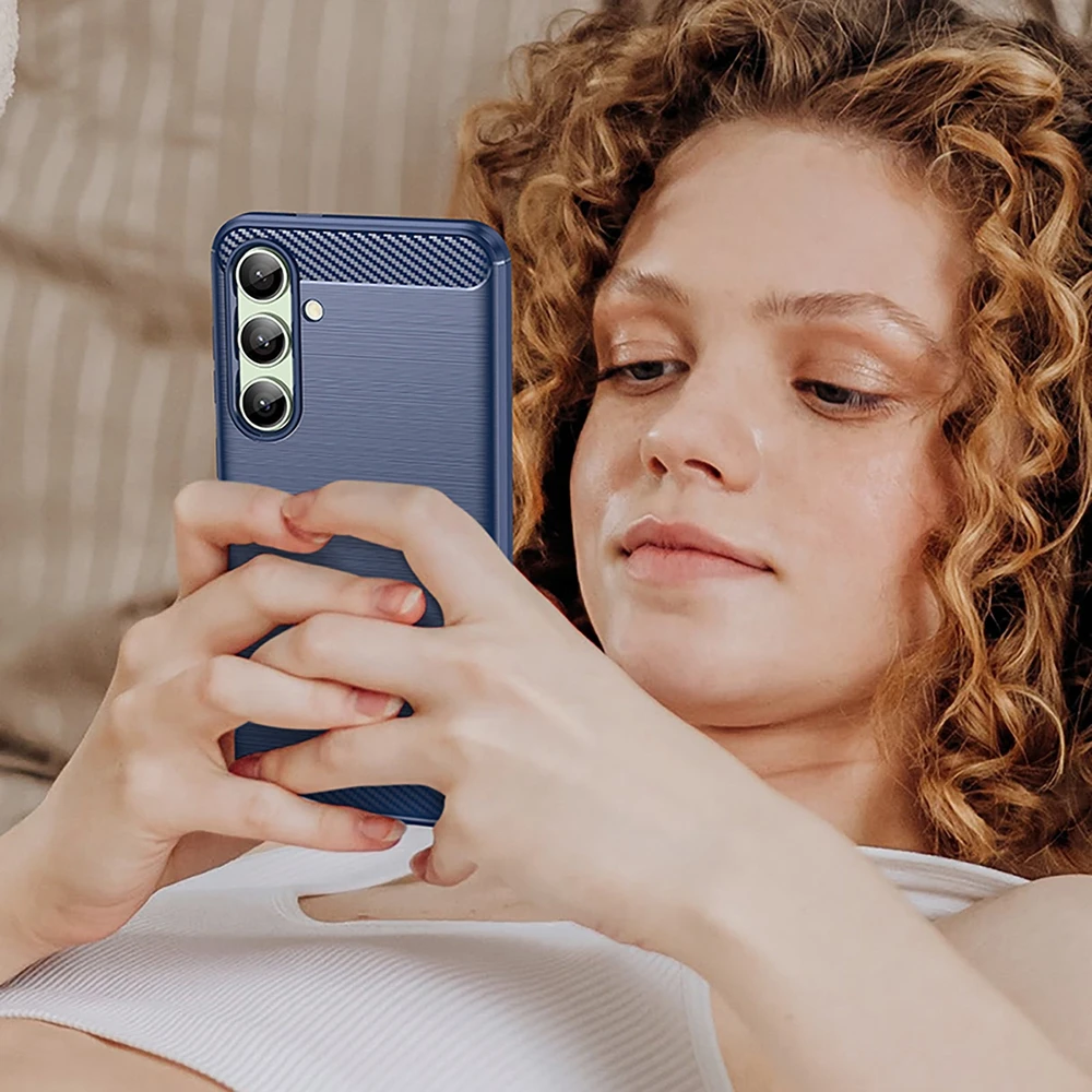 Hurtel Carbon Case do Samsung Galaxy S24 FE – dėklas telefonui mėlynos spalvos