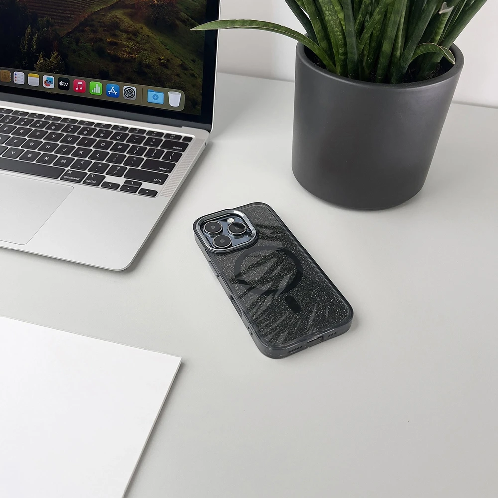 Hurtel Glitter MagSafe Apple iPhone 16 – dėklas telefonui juodos spalvos