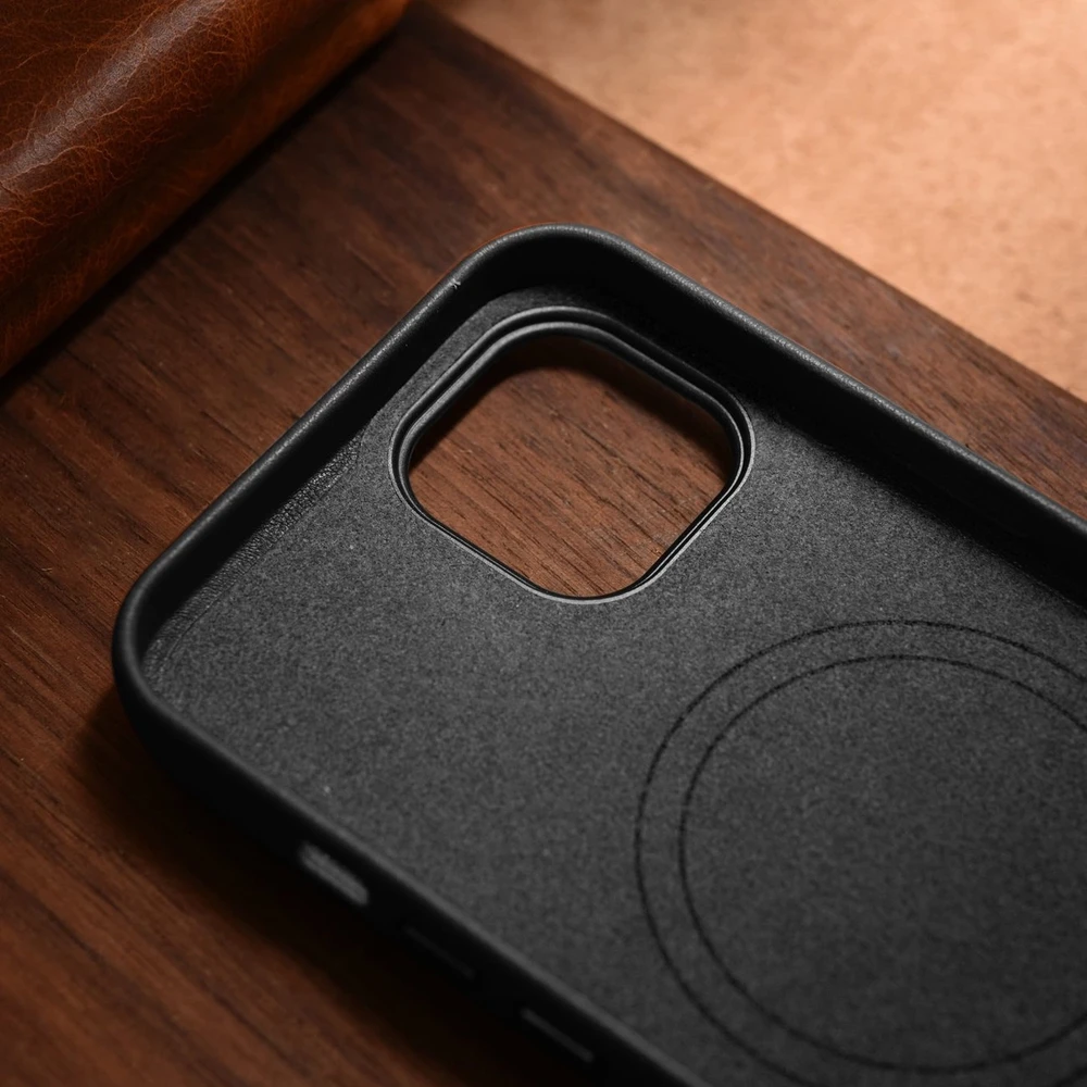 iCarer Leather Apple iPhone 14 Plus genuine leather dėklas telefonui juodos spalvos (compatible with MagSafe)