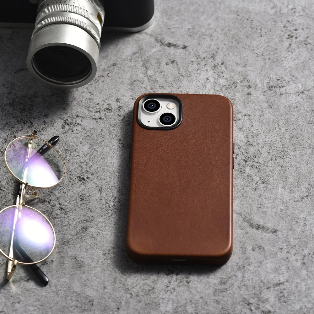 iCarer Oil Wax Premium Leather Apple iPhone 14 Plus Magnetic Leather with MagSafe dėklas telefonui rudos spalvos (WMI14220703-RB)
