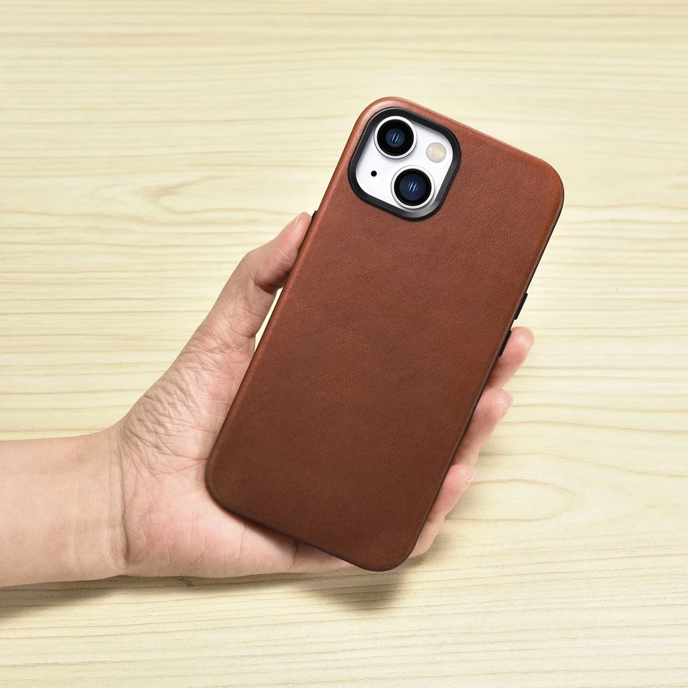 iCarer Oil Wax Premium Leather Apple iPhone 14 Plus Magnetic Leather with MagSafe dėklas telefonui rudos spalvos (WMI14220703-RB)
