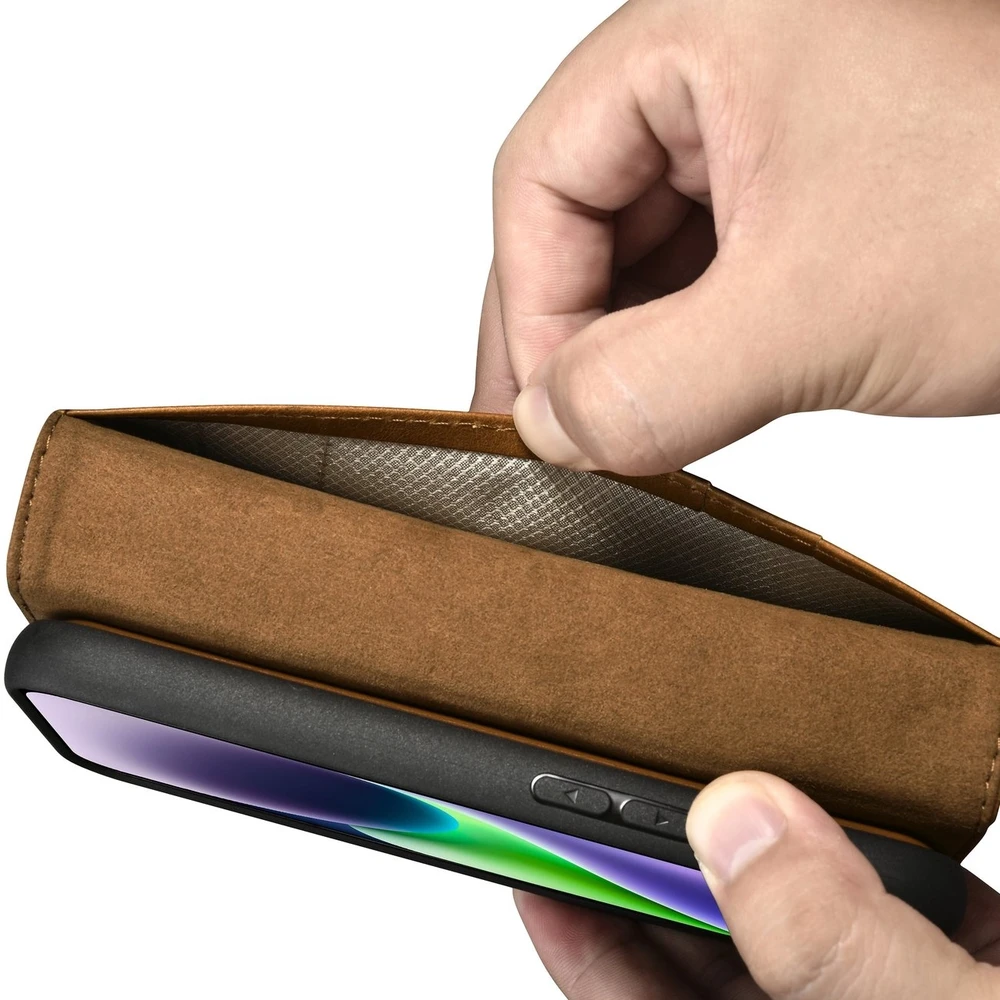 iCarer Oil Wax Wallet 2in1 Apple iPhone 14 Plus Anti-RFID Leather atverčiamas dėklas telefonui rudos spalvos (WMI14220723-TN)