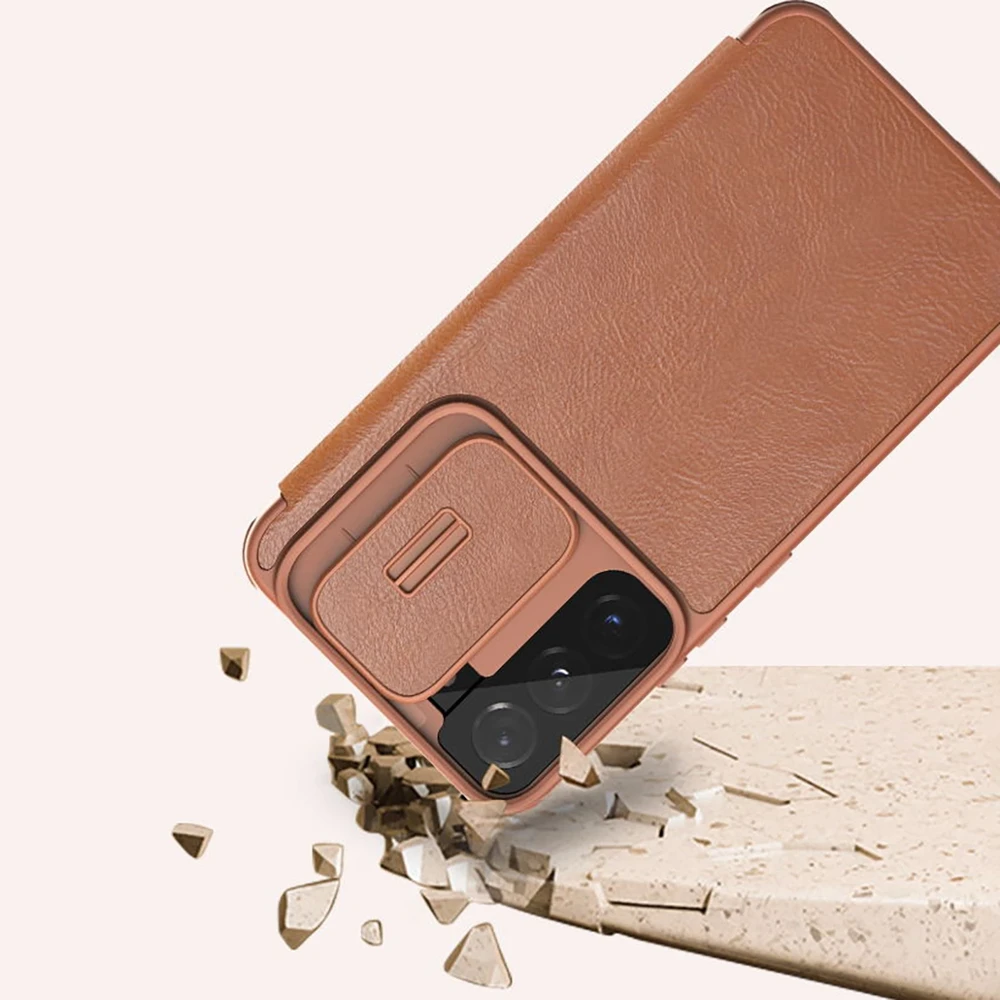 Nillkin Qin Leather Pro Samsung Galaxy S22+ (S22 Plus) Camera Protector Holster Cover Flip dėklas telefonui rudos spalvos