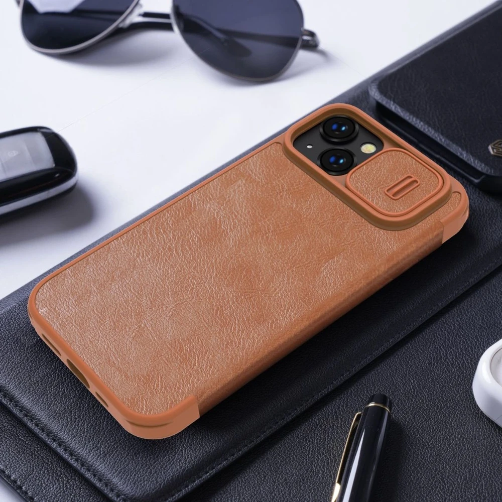 Dėklas Nillkin Qin Pro Leather Apple iPhone 14 Plus raudonas
