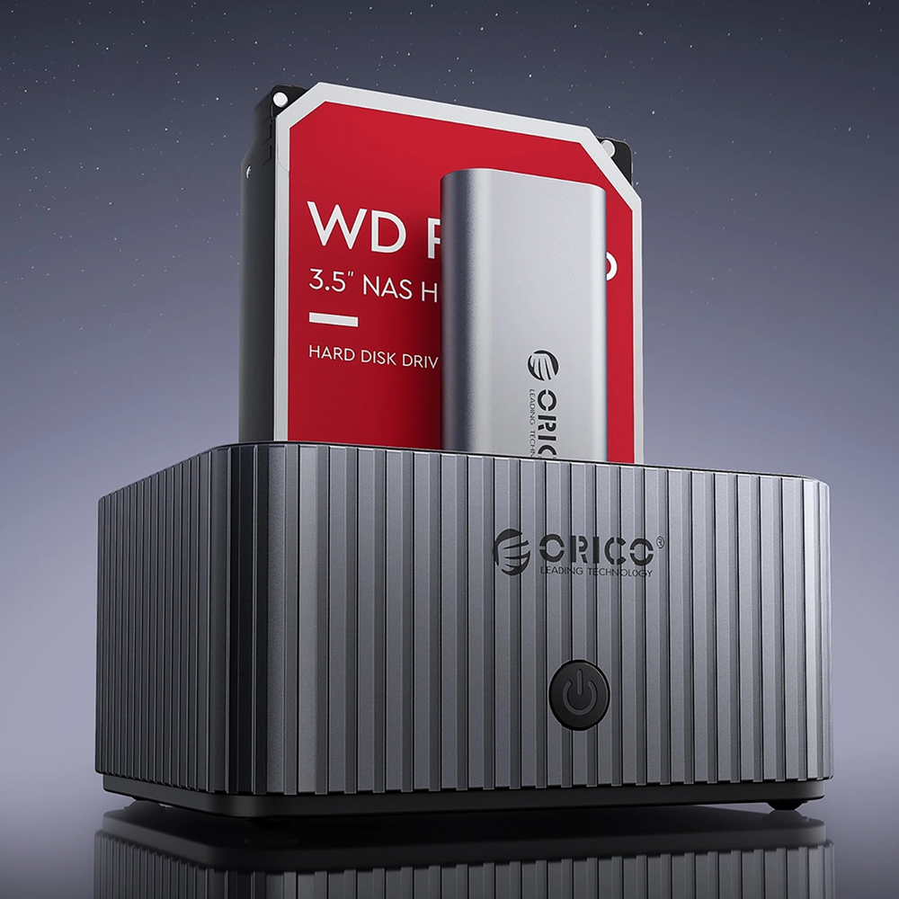 „Orico IT28E-C“ 2 diskų prijungimo stotelė su M.2 NVME 2,5 colio / 3,5 colio HDD / 2,5 colio SSD klonavimo funkcija – pilkos spalvos