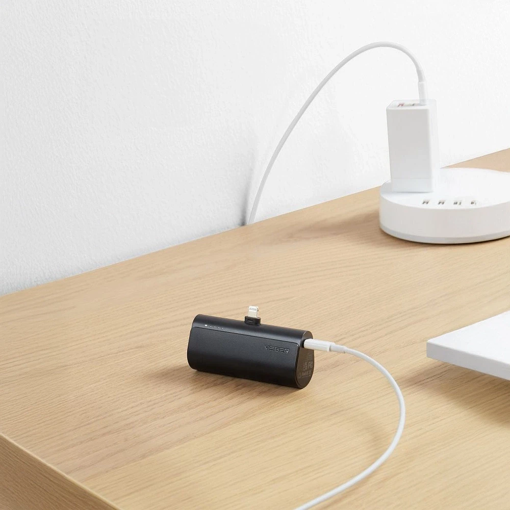 Išorinė baterija POWER BANK VEGER PlugOn (W0556P) lightning 5000mAh (20W) juoda