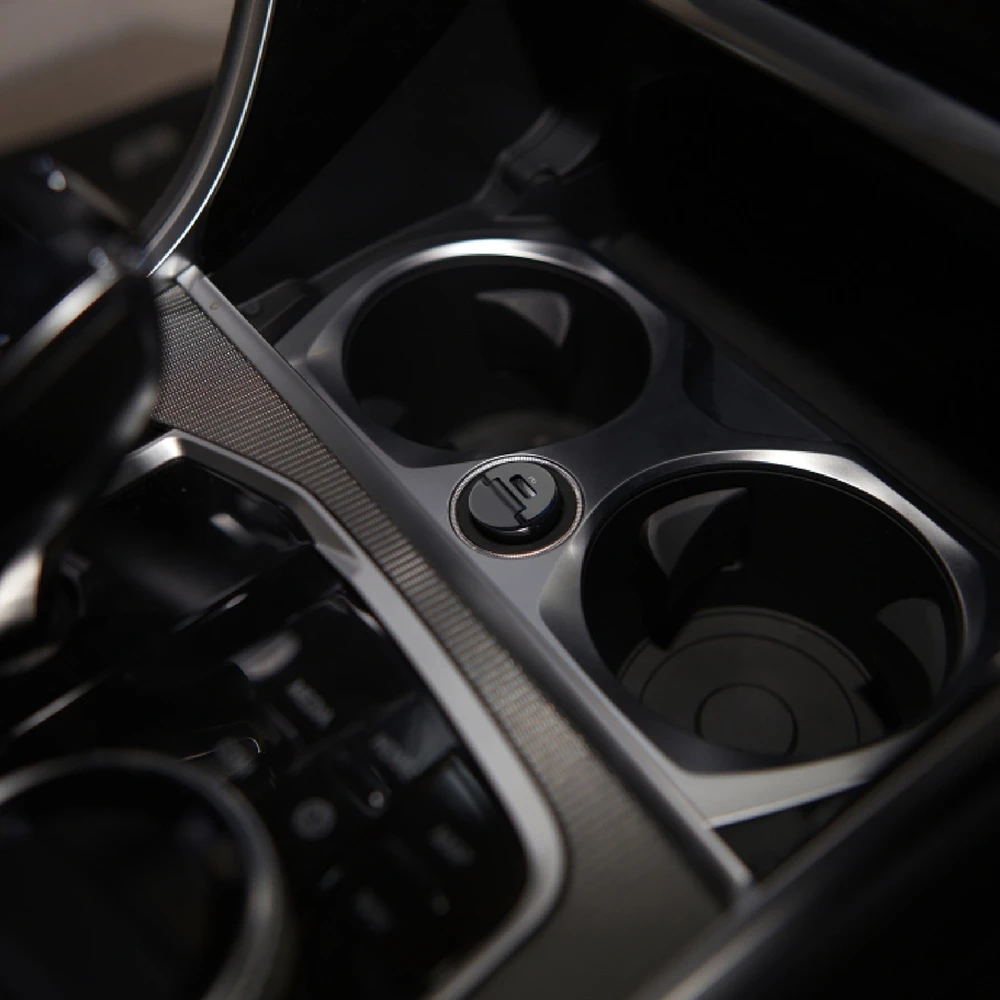 Puro Elektrik Puro Mini 20W USB-C automobilinis įkroviklis juodos spalvos
