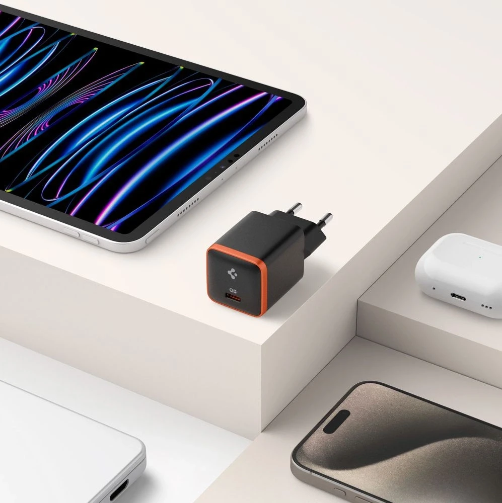 Spigen ArcStation Essential EE301EU – Wall Charger USB-C PD + QC3.0 30W (Juodas)