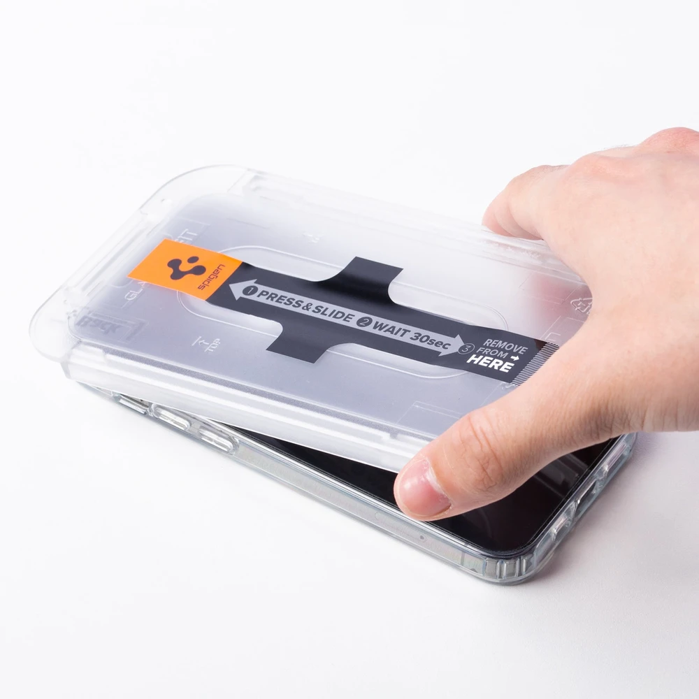 Apsauginis stiklas for iPhone 13 / 13 Pro / 14 with Spigen Glas.tR EZ FIT applicator (2 pcs.)