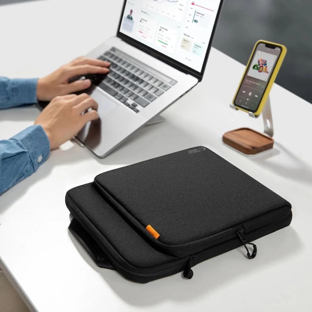 Tech-Protect Defender VR Nešiojamas kompiuteris Bag 13-14 - Juodas