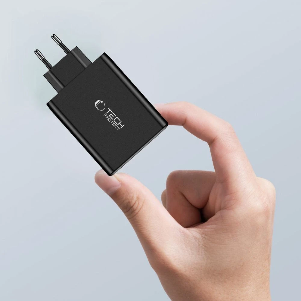 Laidinis įkroviklis 100W 3x USB-C PD + QC3.0 USB Tech-Protect NC100W-GAN baltos spalvos