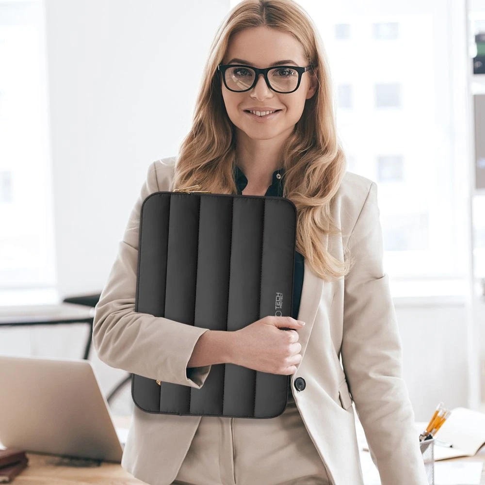 Tech Protect Tech-Protett Fluffy Nešiojamas kompiuteris Bag 15-16 - Juodas