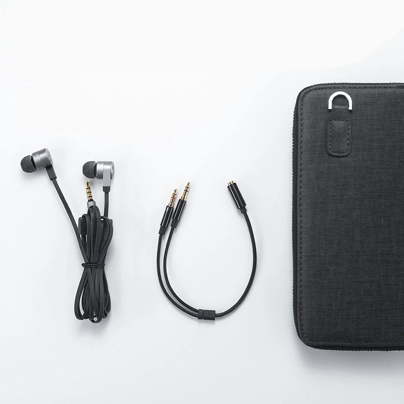 Audio kabelis UGREEN 3.5mm lizdas - 2xkištukas - Juodas