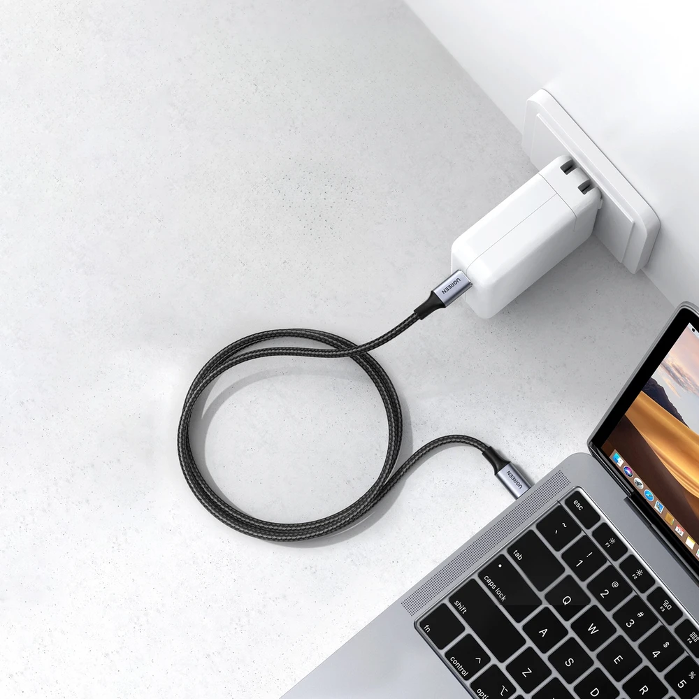 Ugreen US557 USB-C į USB-C laidas, 100 W, 5A (juodas)
