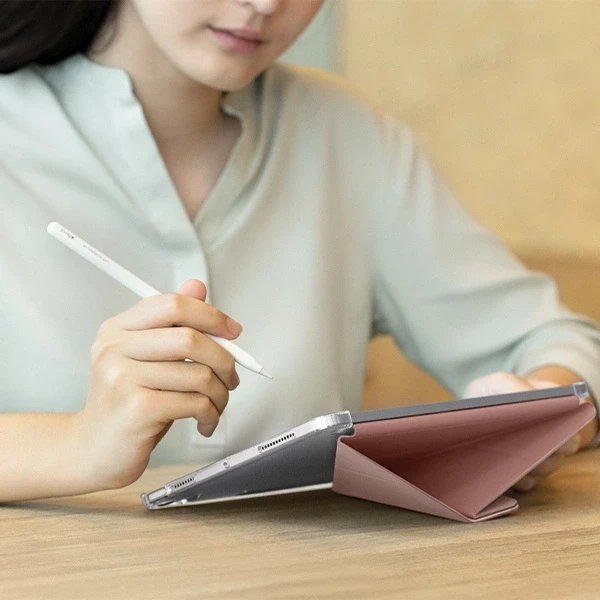 UNIQ Camden Click Apple iPad Air 13" (2024) dėklas smėlio/dramblio kaulo spalvos