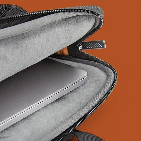 UNIQ krepšys Stockholm laptop 16″ mėlynos spalvos