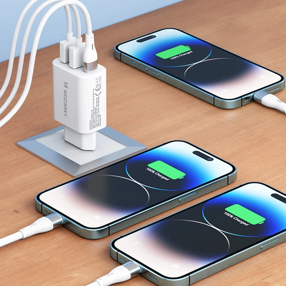 Wozinsky CWCUCW 30W USB-C / 2 x USB-A laidinis įkroviklis – baltos spalvos
