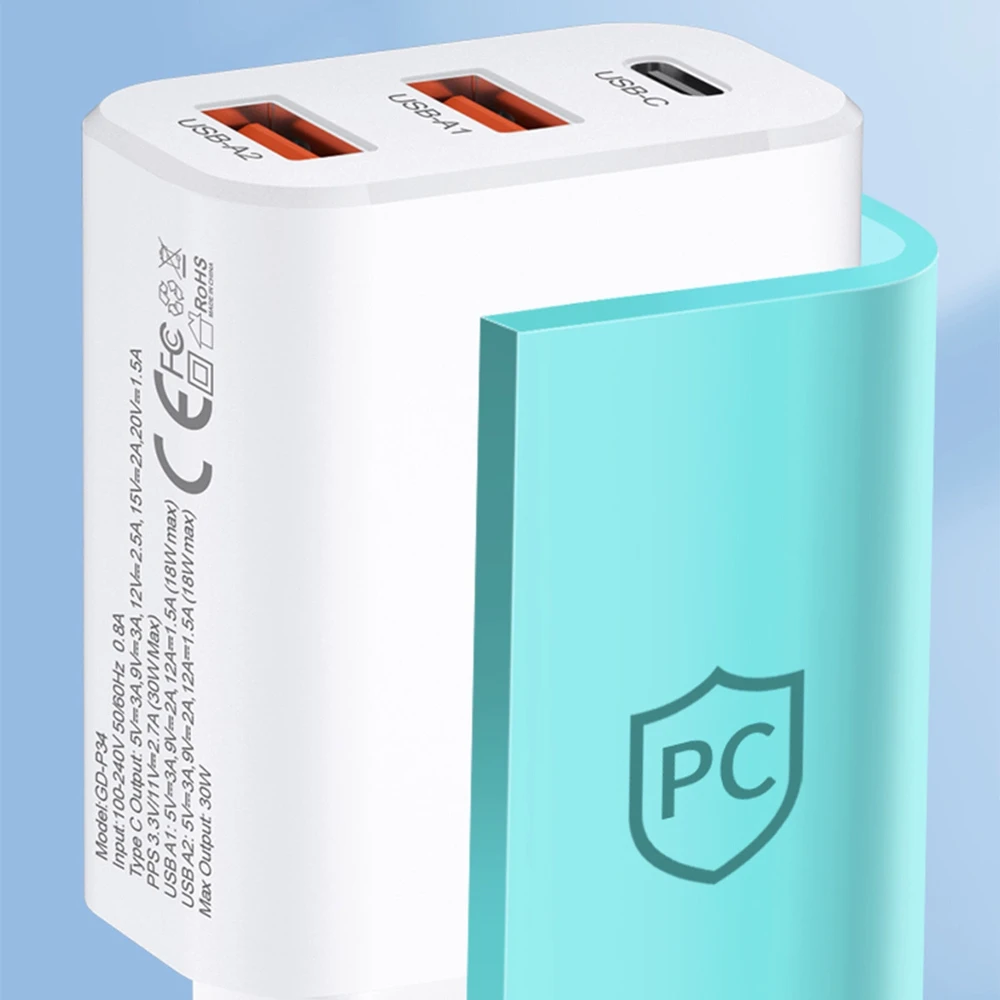 Wozinsky CWCUCW 30W USB-C / 2 x USB-A laidinis įkroviklis – baltos spalvos