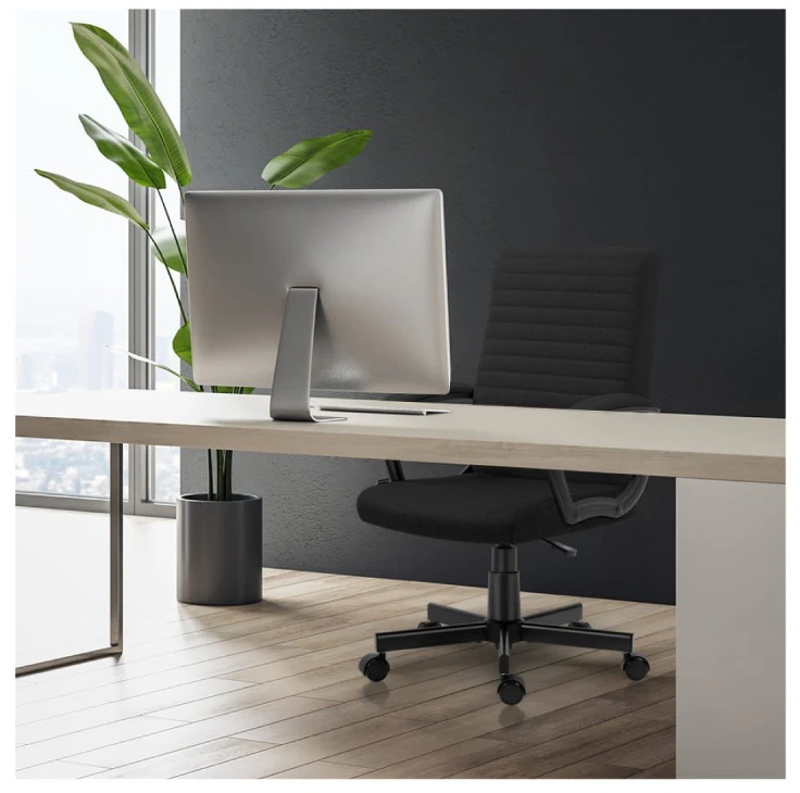 "Mark Adler Boss 2.5" juoda biuro kėdė