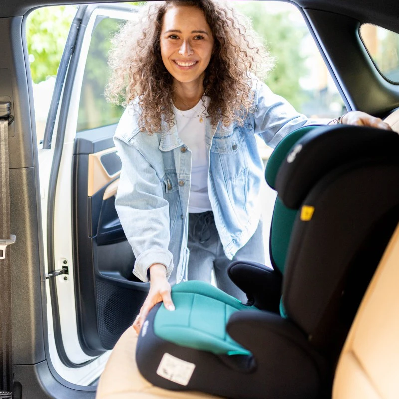 „Joy 45“ žalia automobilinė kėdutė