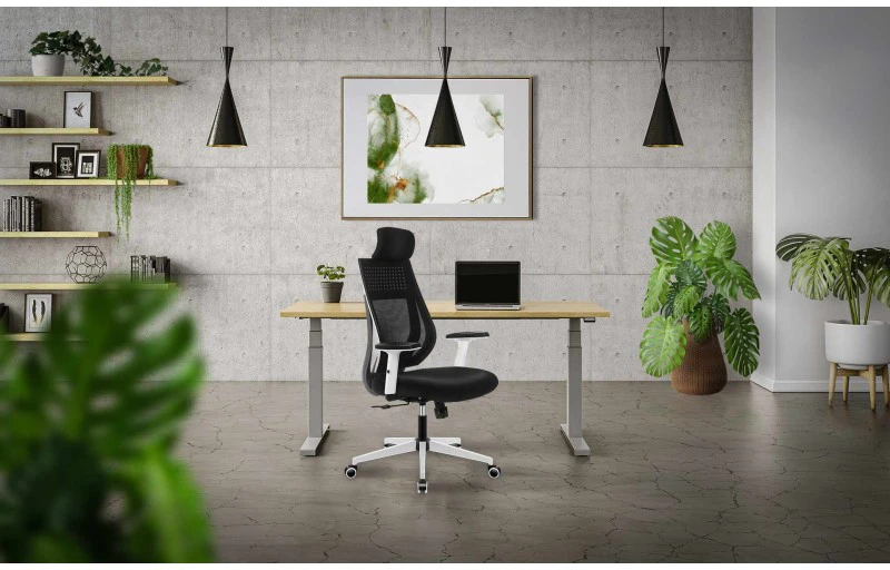 MARK ADLER MANAGER 3.9 biuro kėdė juoda