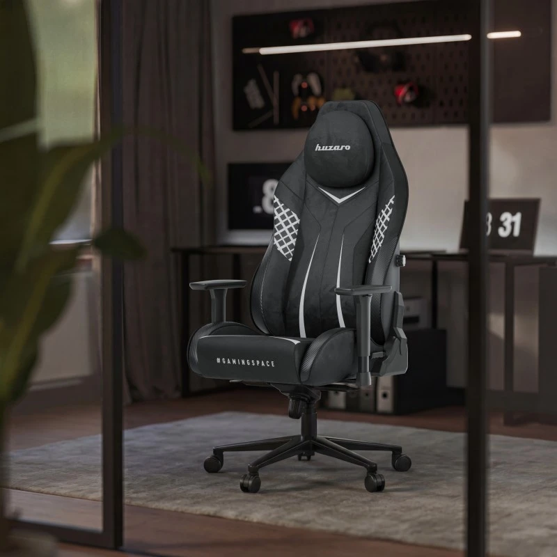 Huzaro Force 8.3 Carbon Juodas