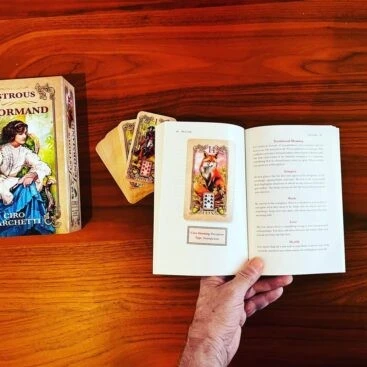 LUSTROUS LENORMAND kortos