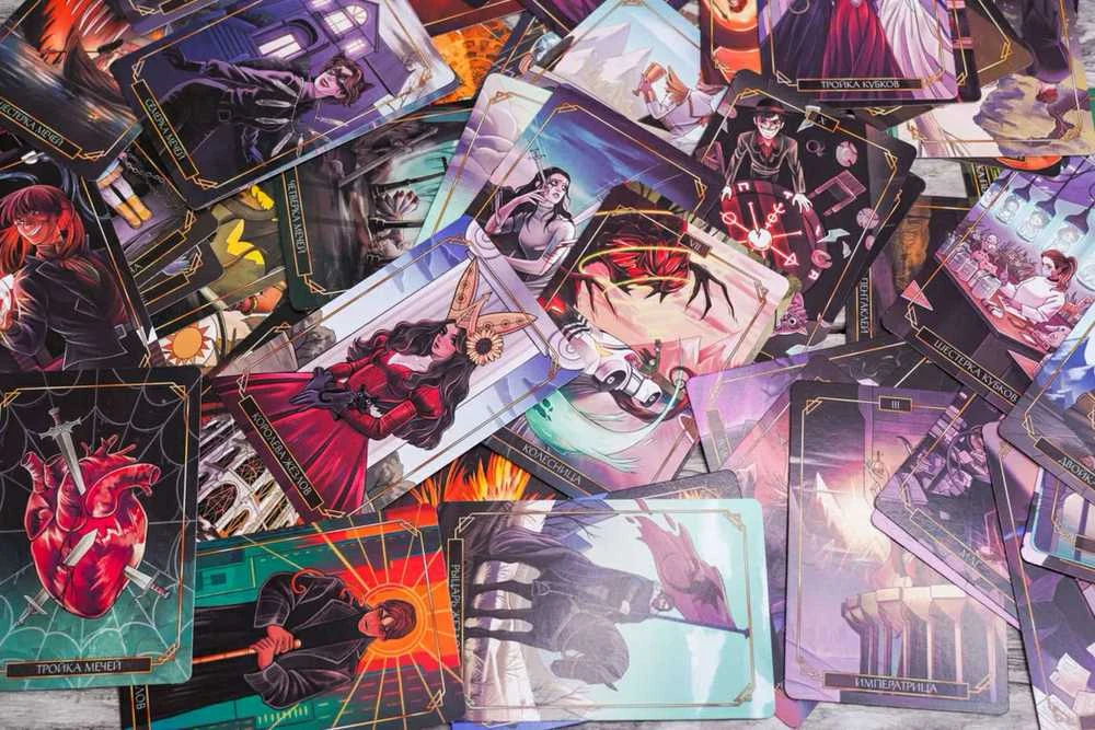 Taro kortos rusų kalba. MYSTIC DRAMA TAROT
