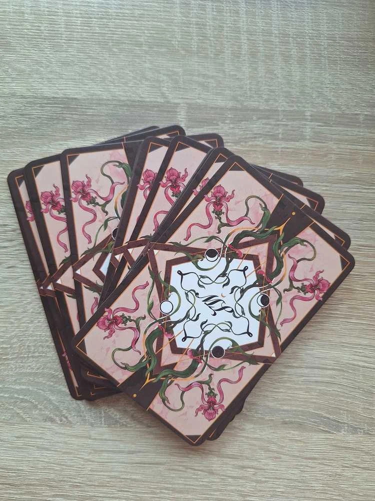 Komplektas dėžutėje - Tarot Lenormand: 36 kortos + knygutė