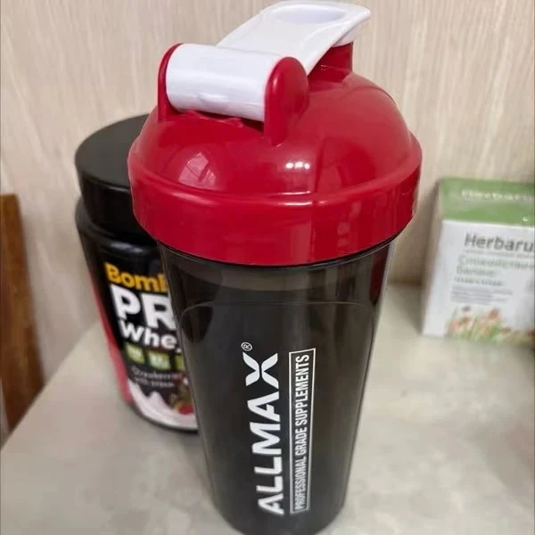 Shaker Plaktuvė maisto papildams maišyti 700 ml