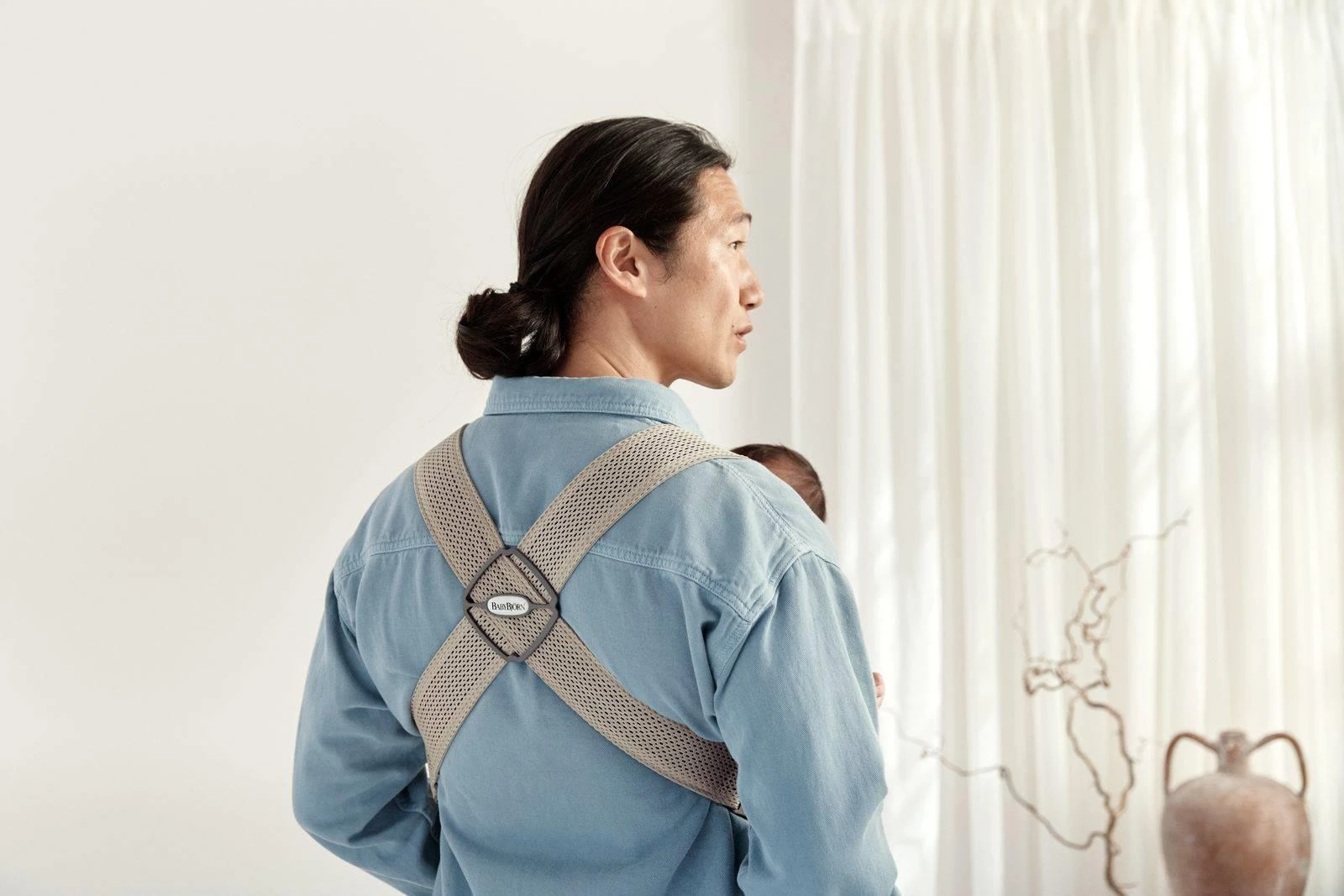 BABYBJORN nešioklė Mini Greige 3D Mesh