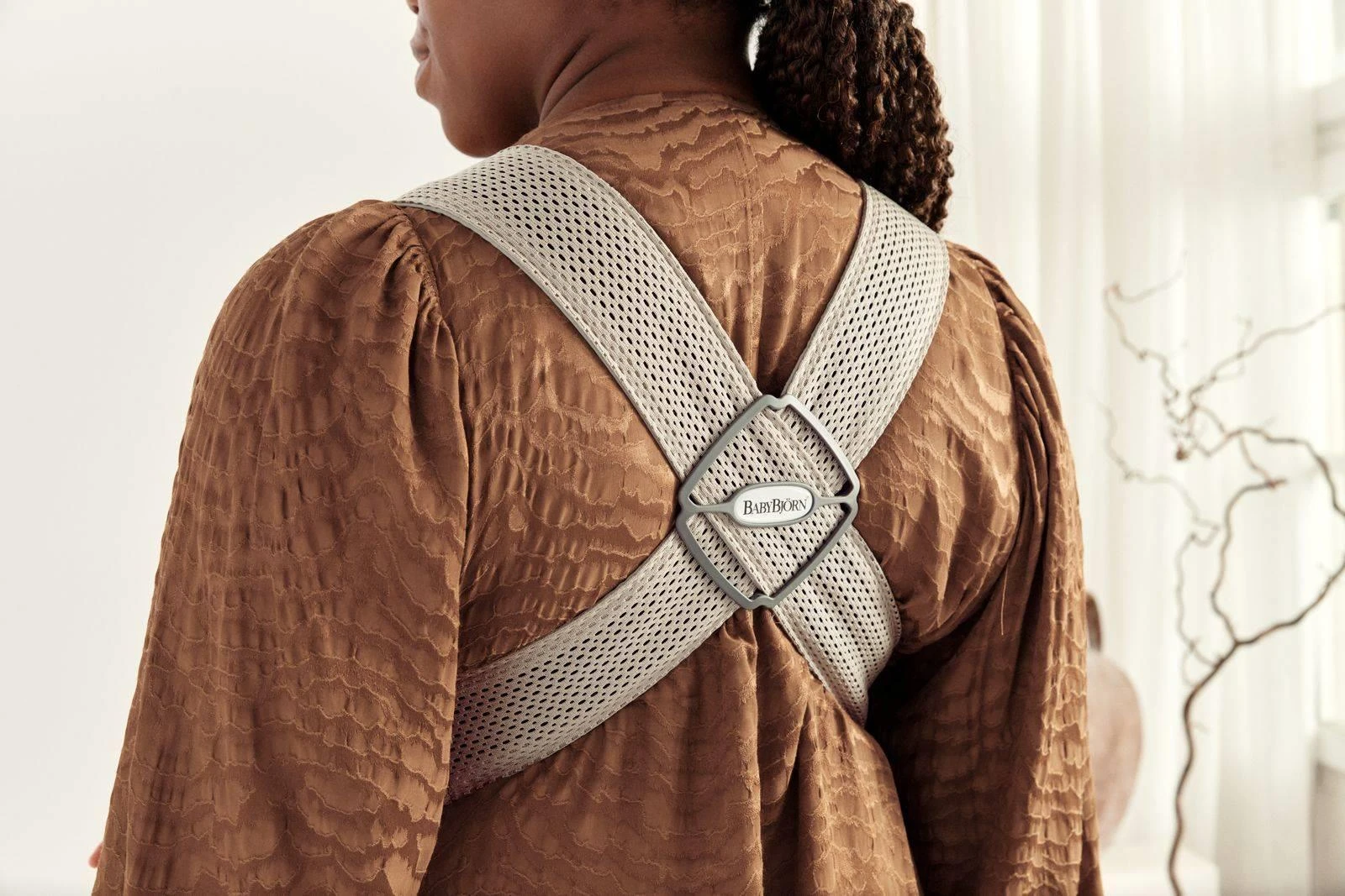 BABYBJORN nešioklė Mini Greige 3D Mesh