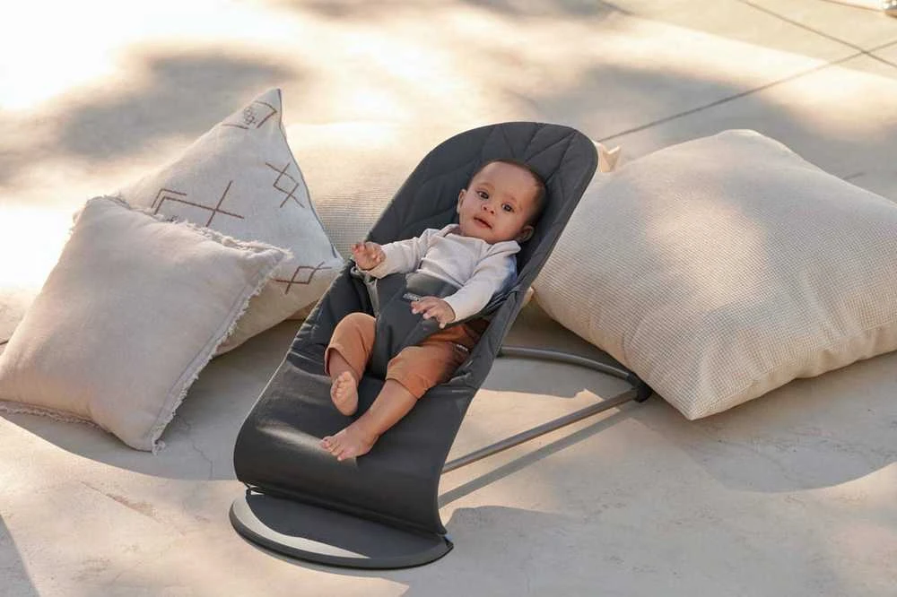 BabyBjorn Bliss - vaikiškas gultas | Žiedlapis Quilit / antracitas