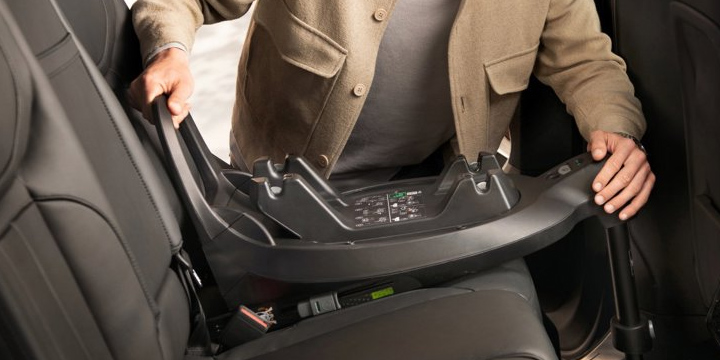 Chicco Bi-Seat Air i-Size - automobilinė kėdutė su Isofix pagrindu, 40-150 cm | Juodasis oras aprašymas - Prekės nuotrauka
