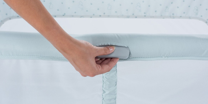 Chicco Next2Me Essential dove lovelė aprašymas - Prekės nuotrauka Chicco Next2Me Essential dove lovelė aprašymas - Prekės nuotrauka