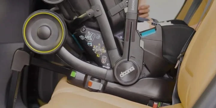 „Doona X“ – transformuojama, mobili automobilinė kėdutė ir vežimėlis viename | Miško pilka aprašymas - Prekės nuotrauka „Doona X“ – transformuojama, mobili automobilinė kėdutė ir vežimėlis viename | Miško pilka aprašymas - Prekės nuotrauka
