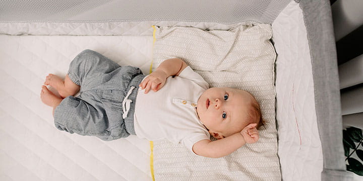Lovytė Lionelo Theo Concerete, pilkas aprašymas - Prekės nuotrauka Lovytė Lionelo Theo Concerete, pilkas aprašymas - Prekės nuotrauka
